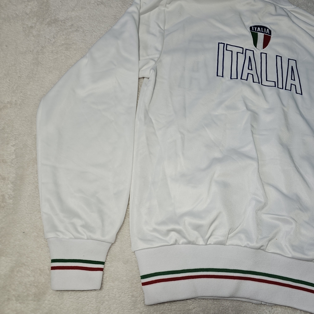 Italina White Jacket with Italia Emblem - Picture 9 of 11